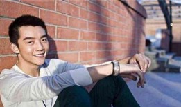 郑恺寝室爆料视频大全,揭秘明星宿舍生活点滴